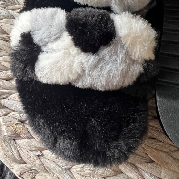 NWT Koolaburra by UGG Ya-Baby Faux Fur Platform Slide Slippers Size 9 Wm - Picture 8 of 14
